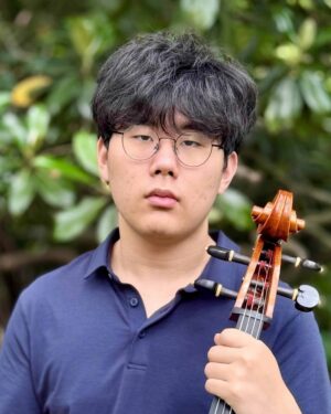 Headshot: Aaron-Hwang-copy