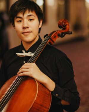 Headshot: Alex-Tuans-headshot