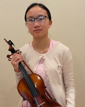 Headshot: Emilie-Deng