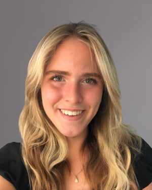 Headshot: Linnaea-Headshot-1