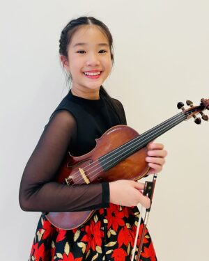 Headshot: Rahda-CHAISIRI