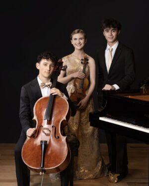 Headshot: Valinor-Reduced-Size-Headshot